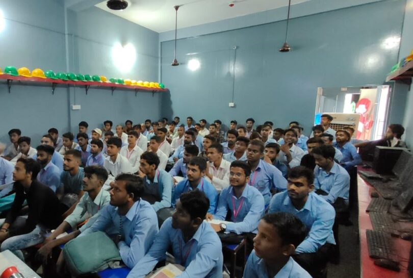 CLASS ROOM